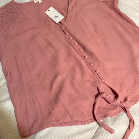 Ultra Flirt Button Front TieWaisted Blouses Size S - Picture 2 of 6